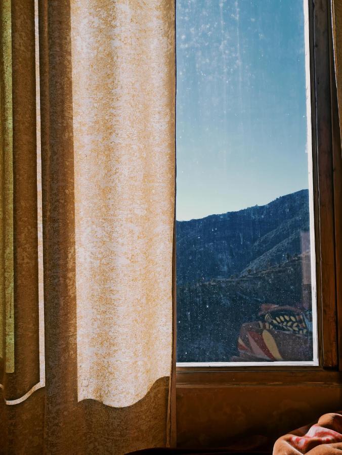 Veda Inn 차크라타 외부 사진